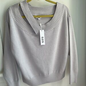525 off shoulder sweater xs